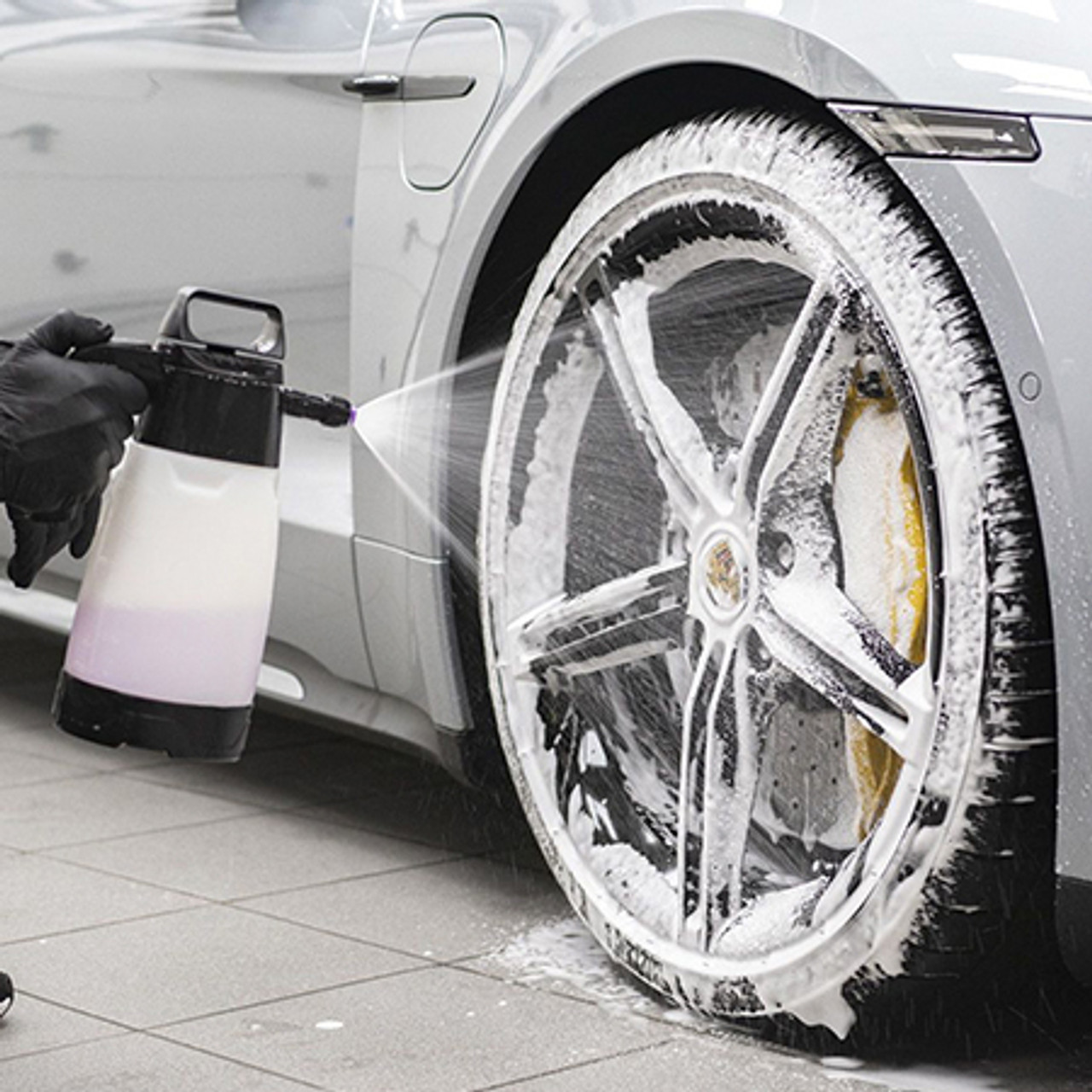 Chemical Resistant Pressure Sprayers Chemical Resistant Pressure Sprayers